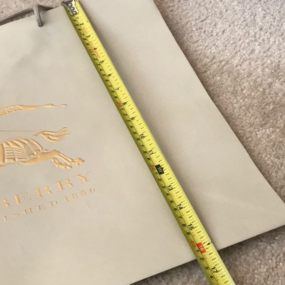 Burberry Shopping Bag - Picture 5 of 8